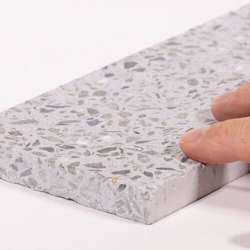 Recyclingterrazzo (Valser)