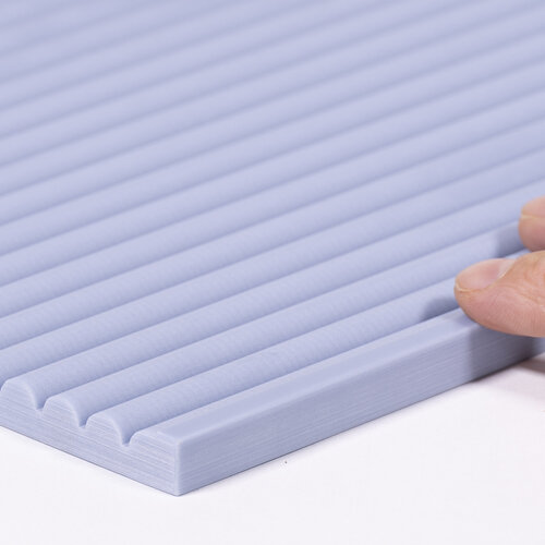 Mineralwerkstoffplatte mit Stuktur